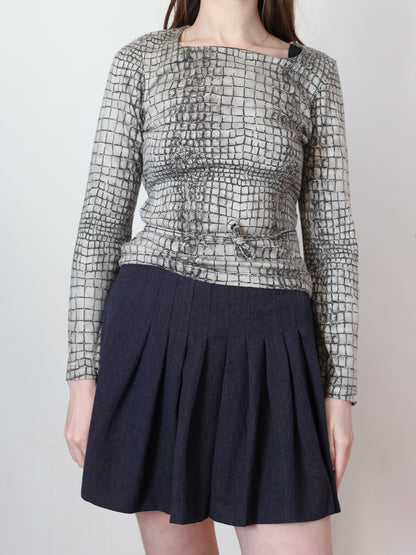 pleated mini skirt