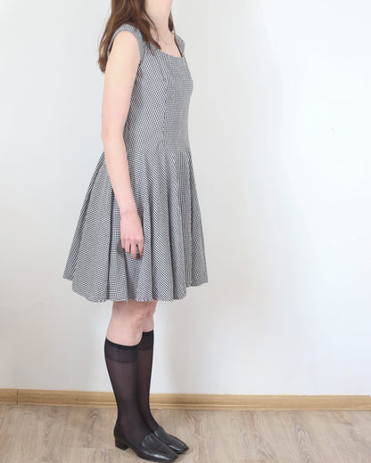 black&white dress, M