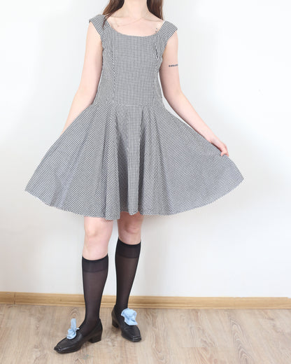 black&white dress, M