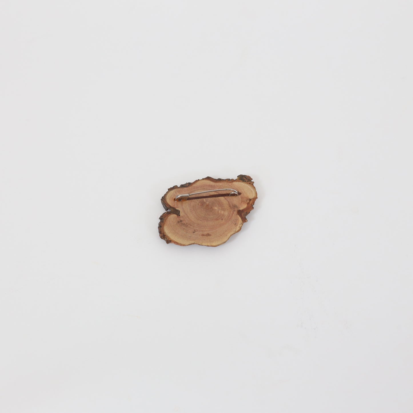 80's wood brooch
