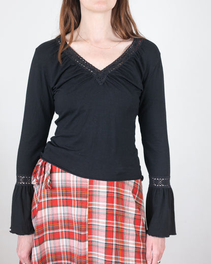 blouse w/ crocket v neck, S