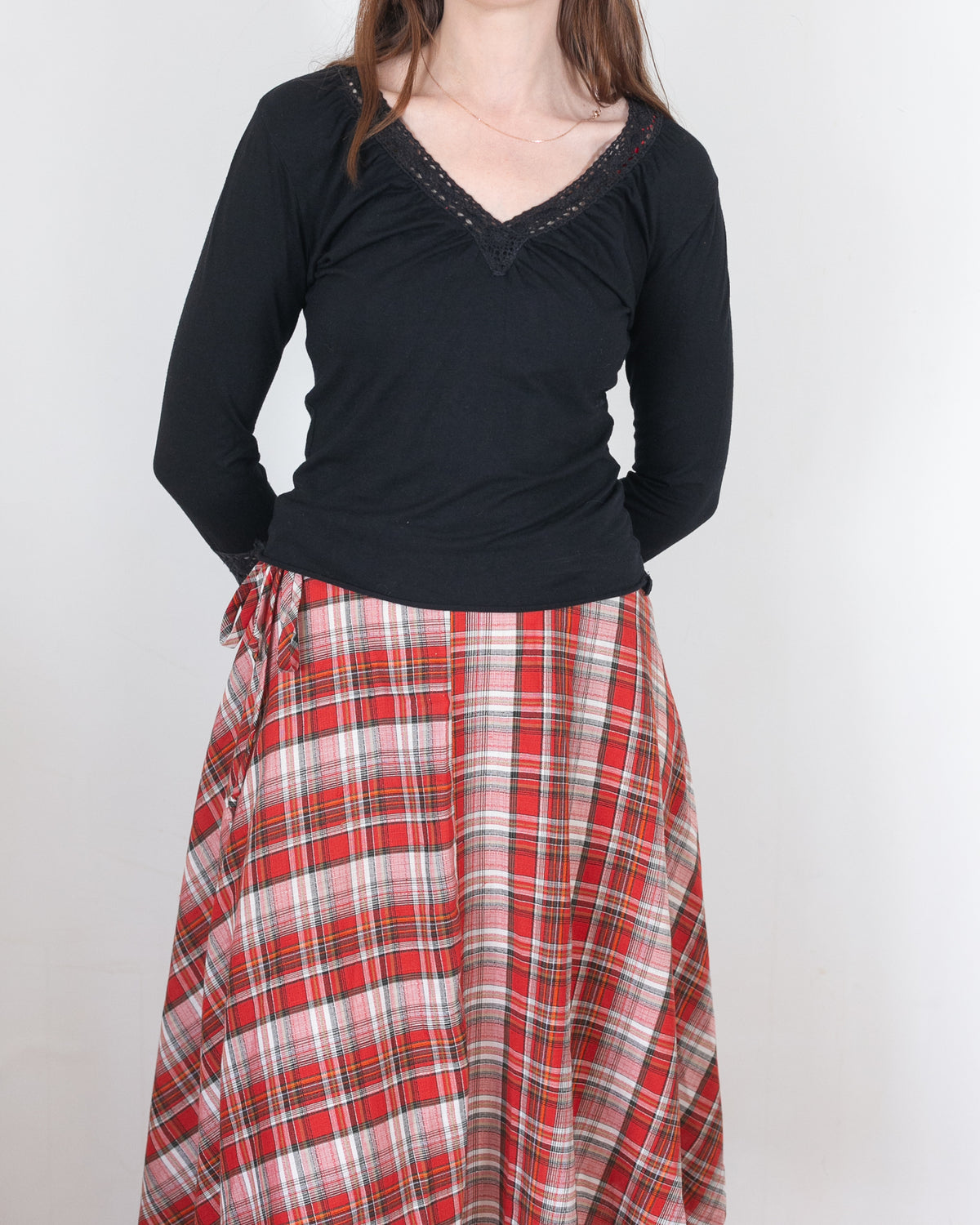 blouse w/ crocket v neck, S