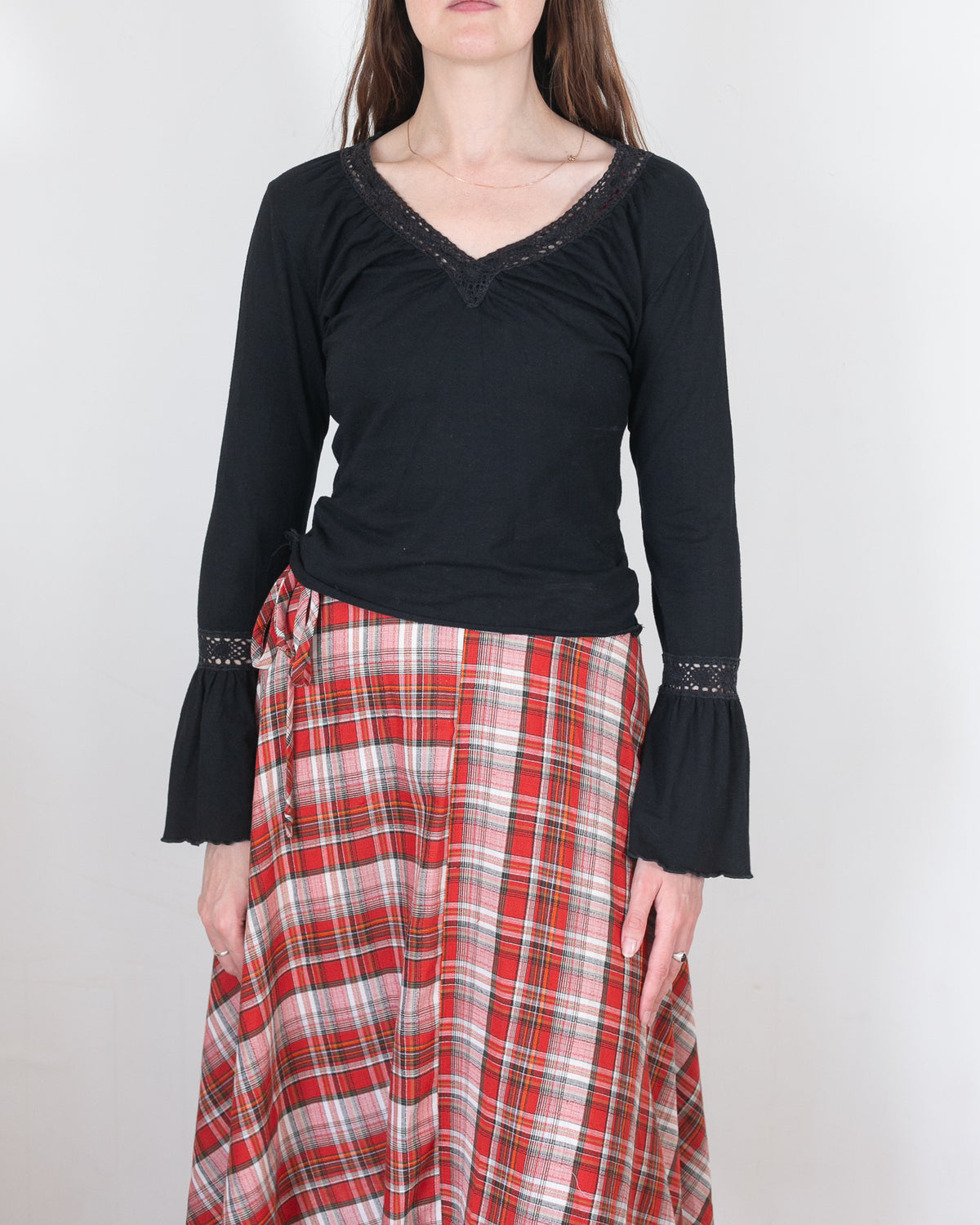 blouse w/ crocket v neck, S