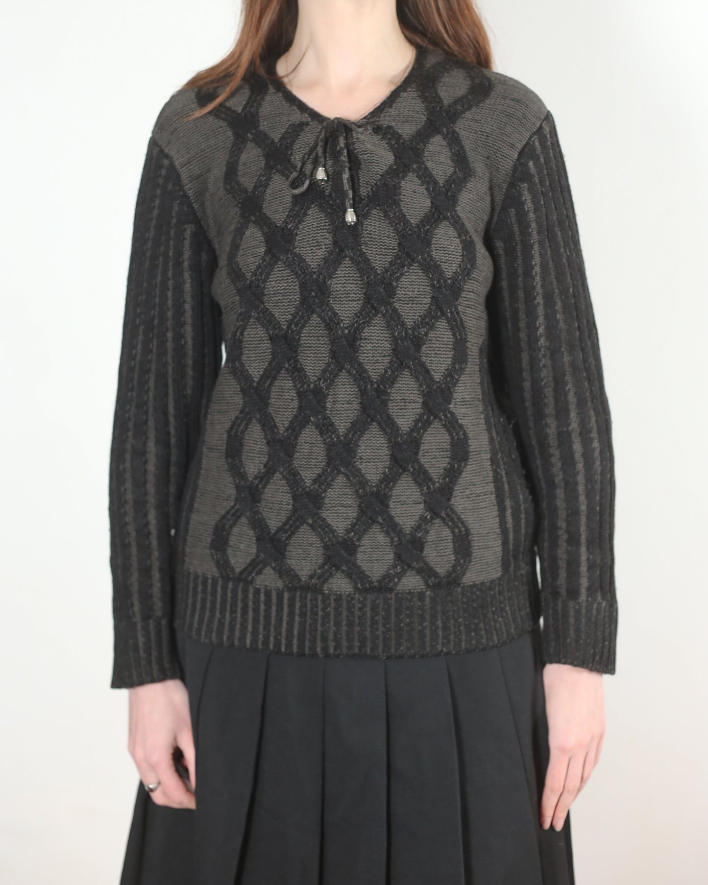 charcoal sweater M-L